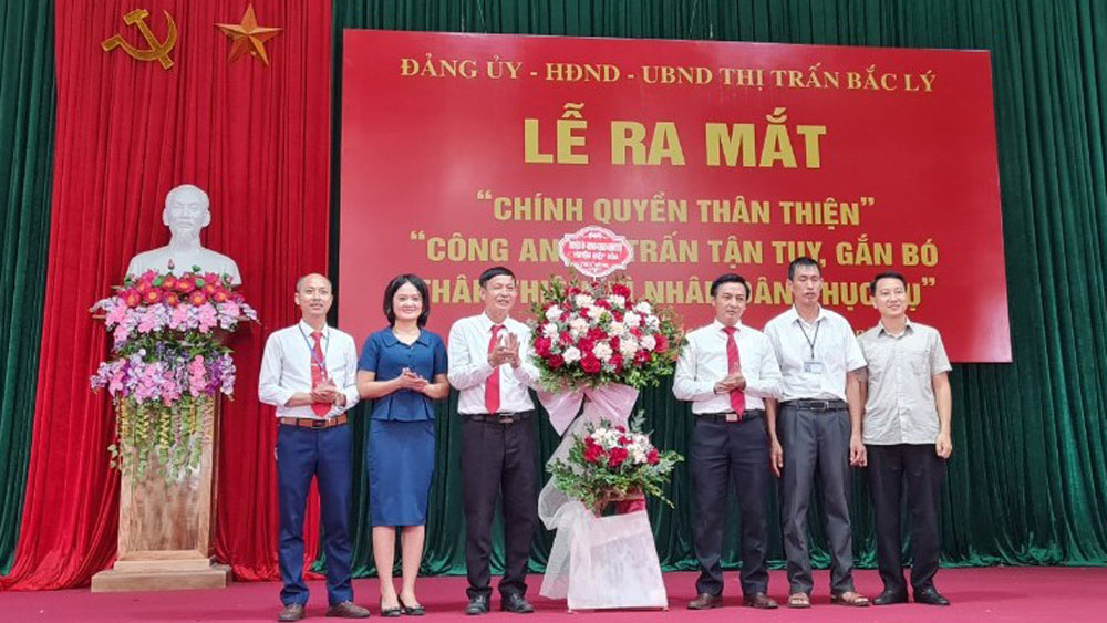 Hiệp Hòa ra mắt mô hình điểm “Chính quyền thân thiện” tại hai thị trấn