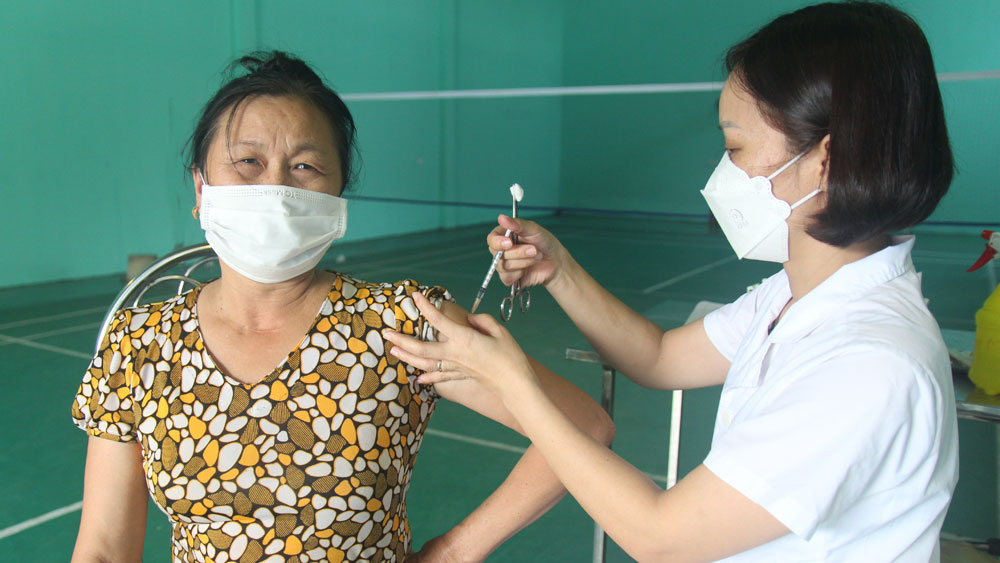 Bắc Giang đã tiêm thêm 5,5 nghìn liều vắc -xin phòng Covid-19 cho người dân