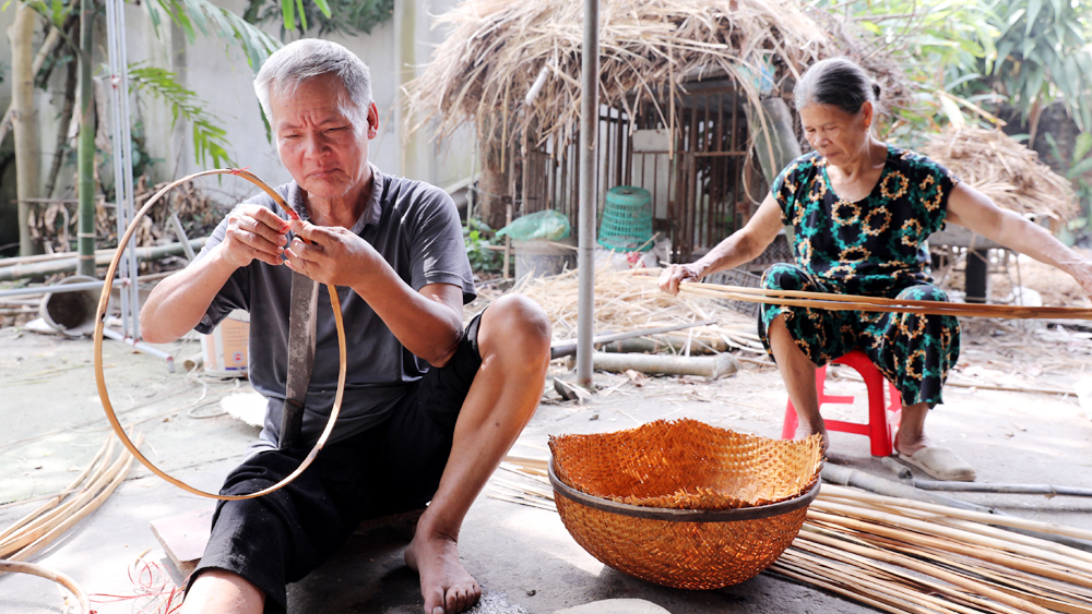Bac Giang continues preserving and developing craft villages