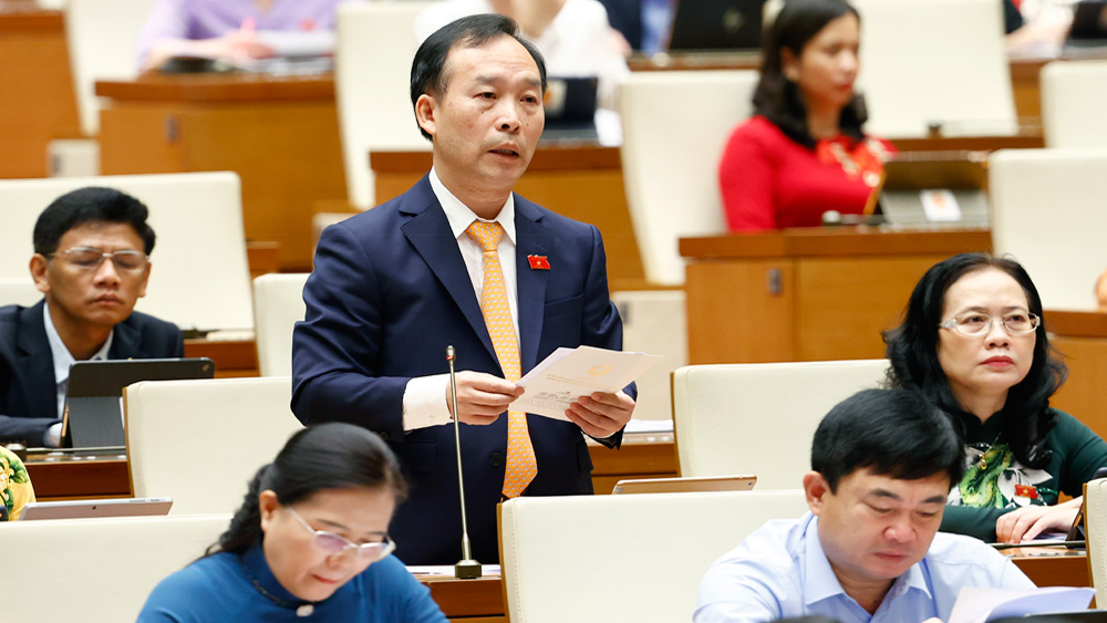 Đại biểu Trần Văn Tuấn: Đề nghị hoàn thiện hệ thống pháp luật về nhà ở cho công nhân