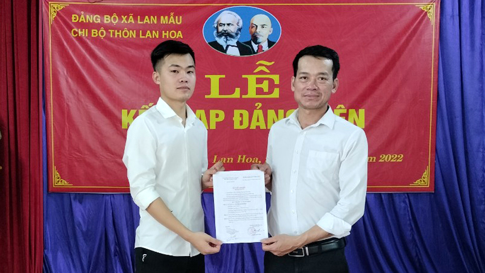 Kết nạp đảng viên mới ở Bắc Giang: Chuyển biến về chất lượng