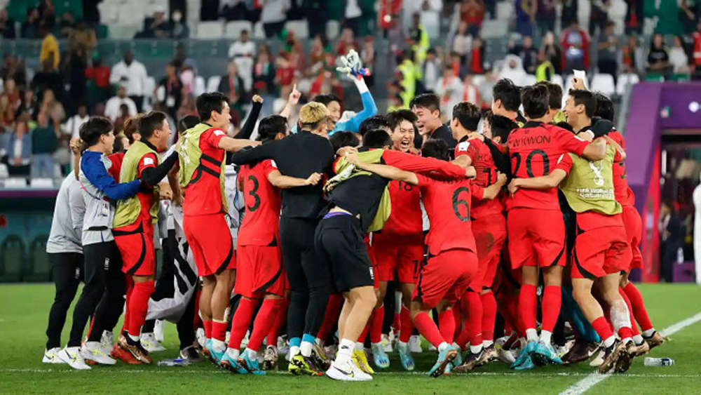 Hàn Quốc hạ Bồ Đào Nha để vào vòng 1/8 World Cup