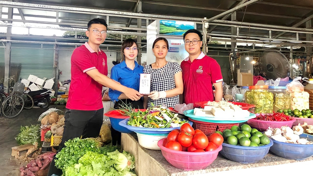 Bắc Giang: Nhân rộng "Chợ dân sinh không dùng tiền mặt"