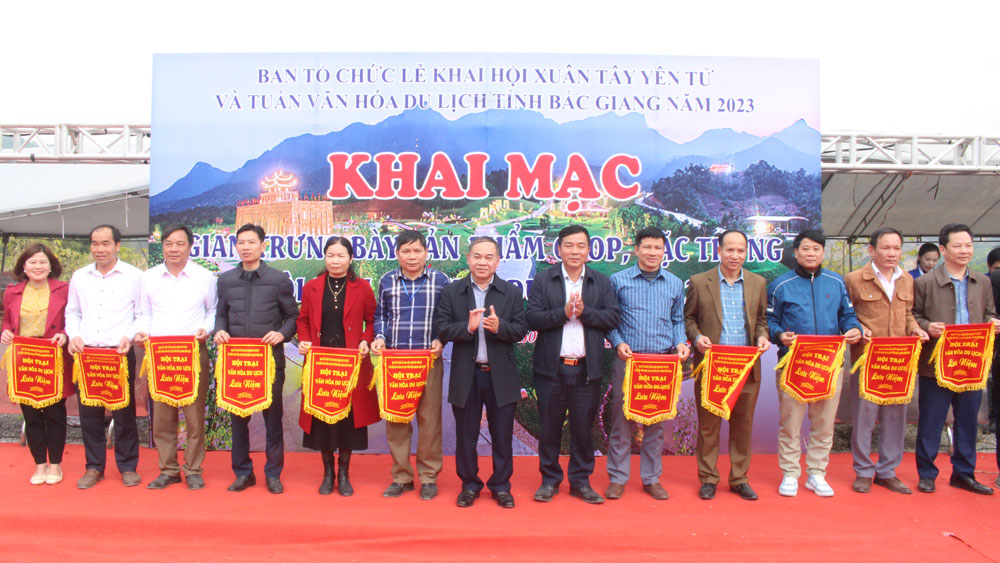 17 xã, thị trấn thuộc huyện Sơn Động tham gia Hội trại văn hóa - du lịch tại Lễ hội xuân Tây Yên Tử