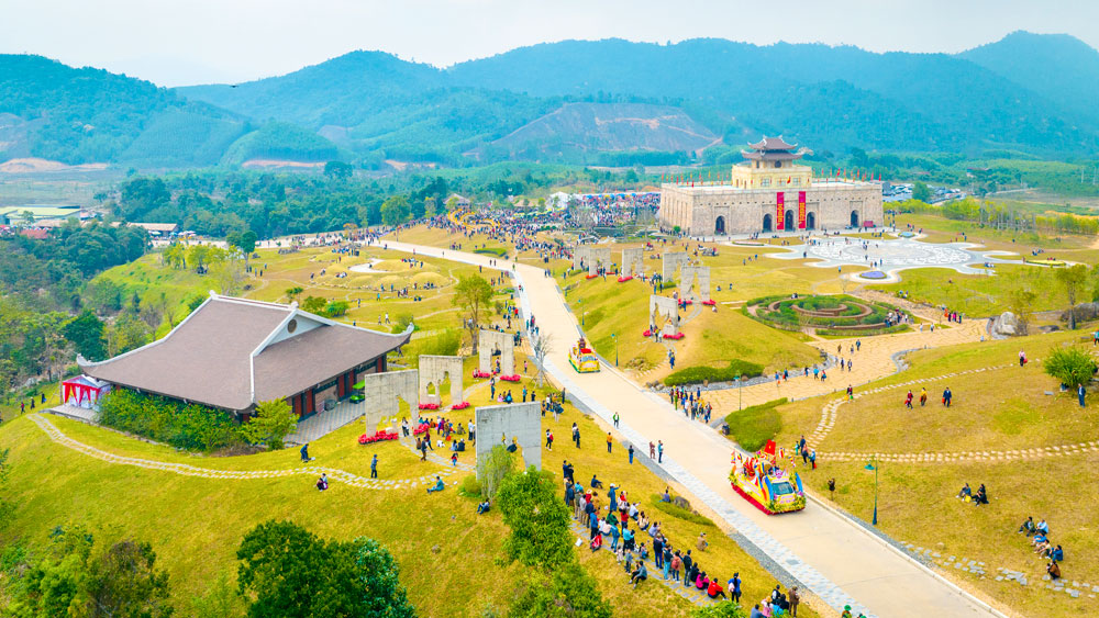 Kết thúc Tuần Văn hóa - Du lịch tỉnh Bắc Giang: Xây dựng thương hiệu du lịch “Về miền đất thiêng Tây Yên Tử”