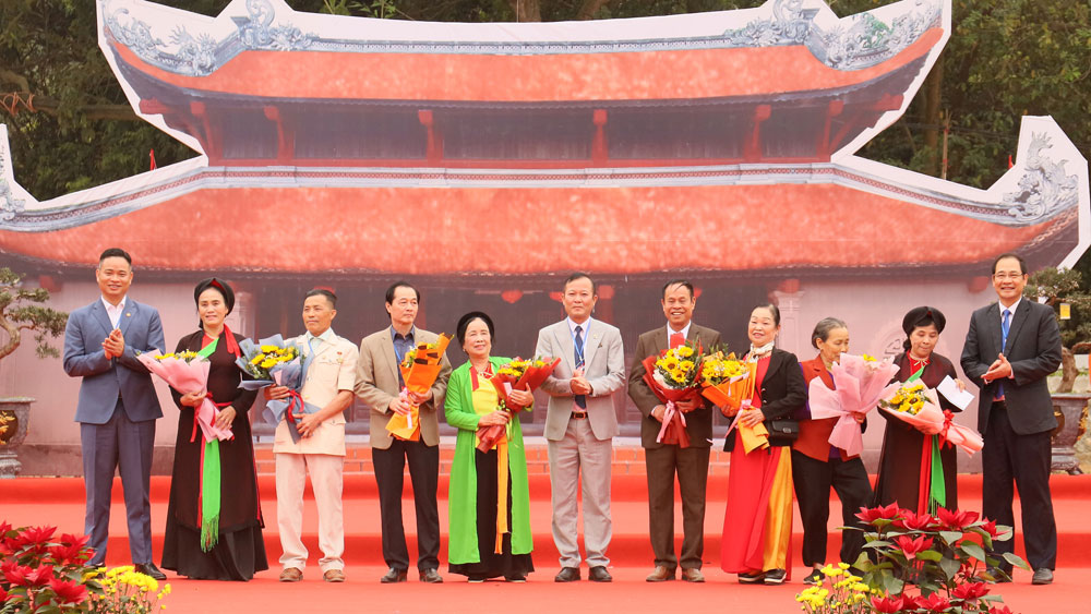 Bo Da pagoda and Quan ho folk singing festival kick off in Viet Yen district