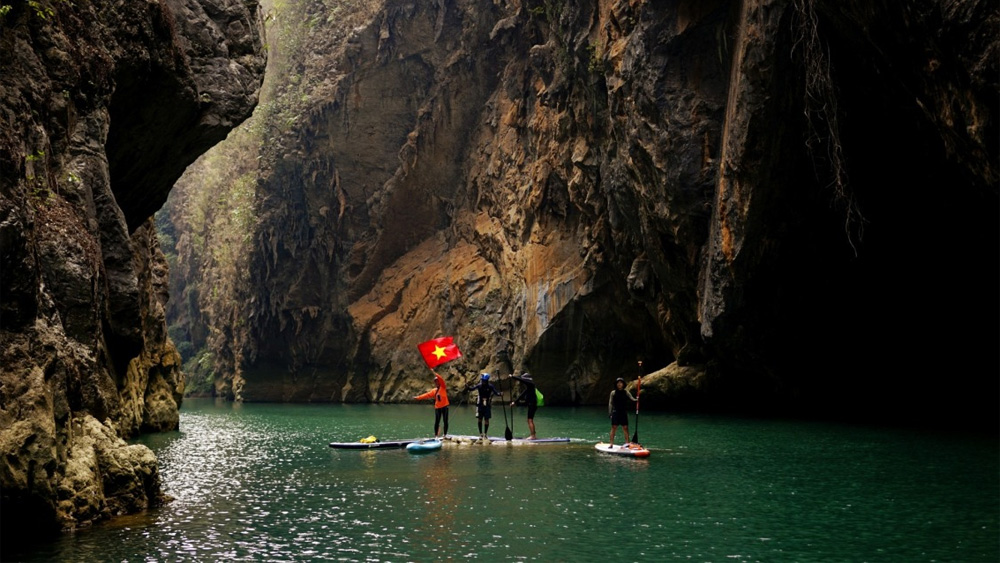 Khau Vai pass: wild canyon in northern Vietnam