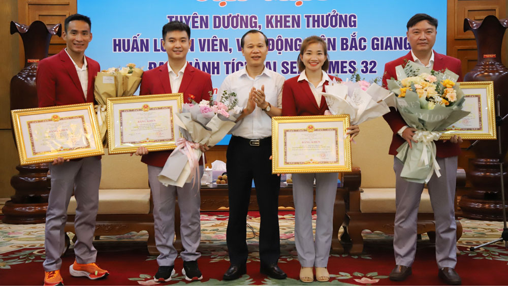 Bắc Giang: Khen thưởng huấn luyện viên, vận động viên có thành tích xuất sắc tại SEA Games 32