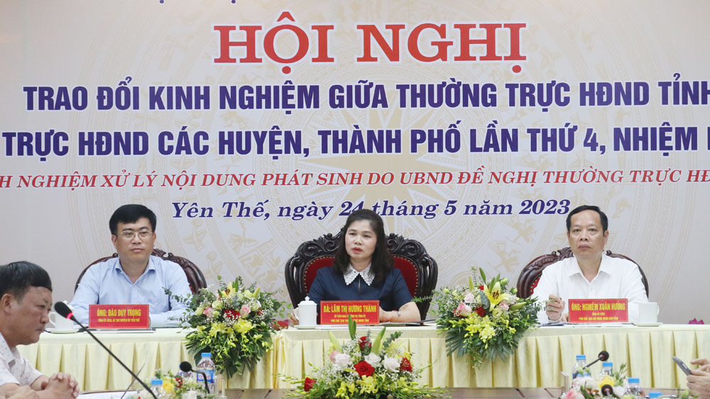 Thường trực HĐND tỉnh Bắc Giang trao đổi kinh nghiệm với Thường trực HĐND các huyện, thành phố