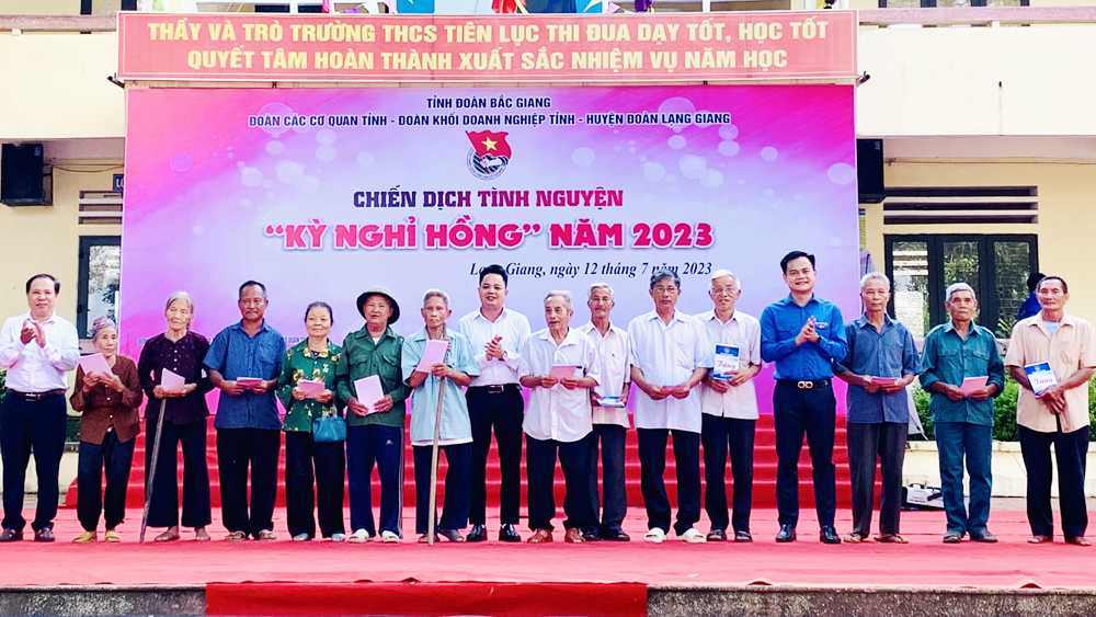 Chiến dịch tình nguyện "Kỳ nghỉ hồng" năm 2023: Nhiều hoạt động an sinh và đền ơn, đáp nghĩa