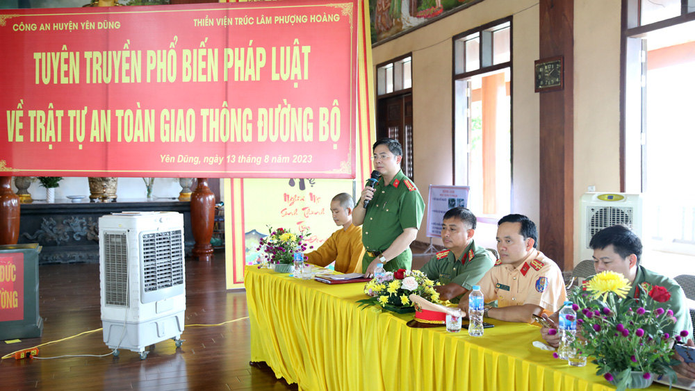 Bắc Giang: Tuyên truyền an toàn giao thông cho tăng ni, phật tử