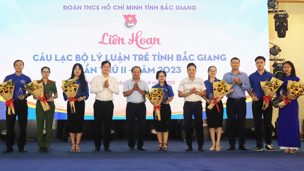 Đoàn Các cơ quan tỉnh giành giải Nhất liên hoan các câu lạc bộ lý luận trẻ tỉnh Bắc Giang