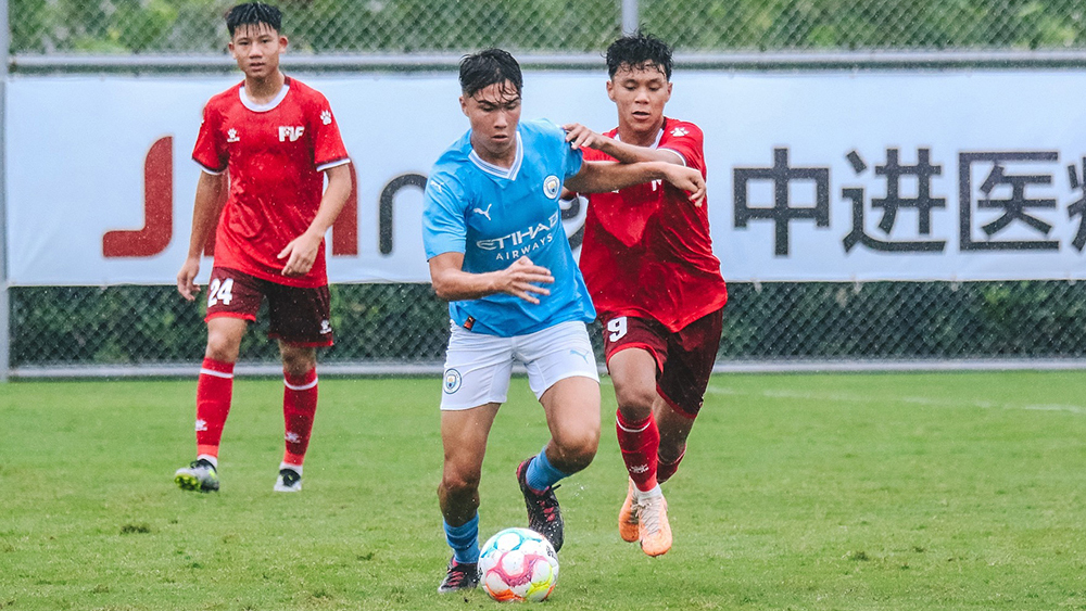 Đại diện Việt Nam thắng Man City ở giải U16 quốc tế