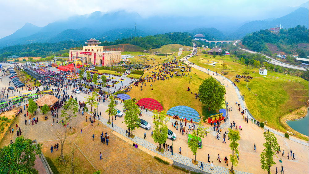 Bac Giang destinations welcome visitors on National Day