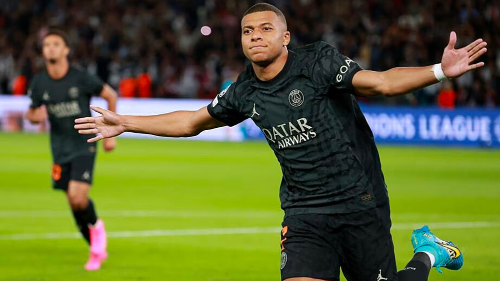 Champions League: Mbappe giúp PSG thắng trận đầu