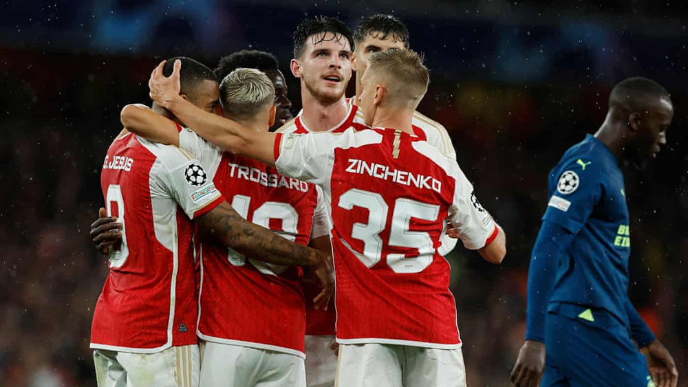 Champions League: Arsenal thắng đậm ngày trở lại