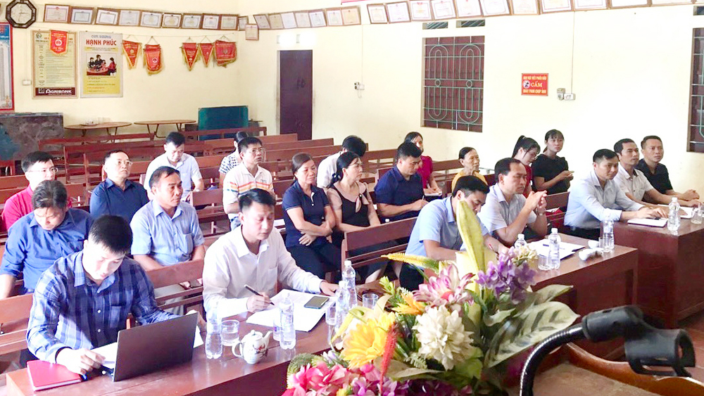Tổ công tác của BTV Huyện ủy Hiệp Hòa: Gắn kết chặt chẽ huyện - xã - thôn