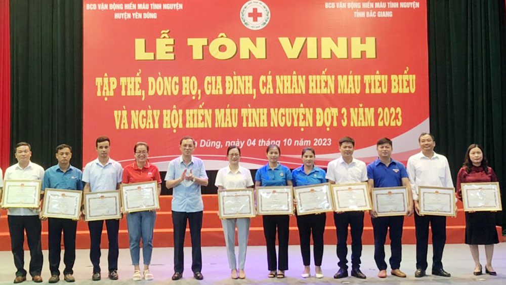 Yên Dũng: Tôn vinh 97 tập thể, cá nhân hiến máu tiêu biểu