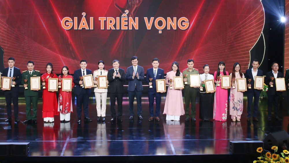 Bắc Giang: Một cá nhân đoạt giải Triển vọng Cuộc thi chính luận về bảo vệ nền tảng tư tưởng của Đảng năm 2023