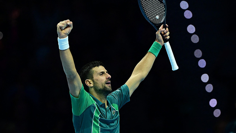 Djokovic thắng Alcaraz ở bán kết ATP Finals