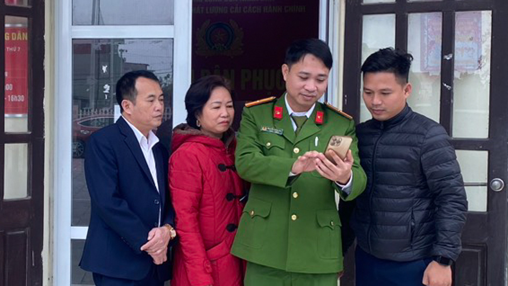 Việt Yên kích hoạt tài khoản định danh điện tử cho 100% công dân đủ điều kiện