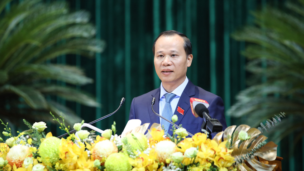 Kỳ họp thứ 14, HĐND tỉnh Bắc Giang khóa XIX: Các đại biểu nghe trình bày 10 báo cáo và thông báo quan trọng