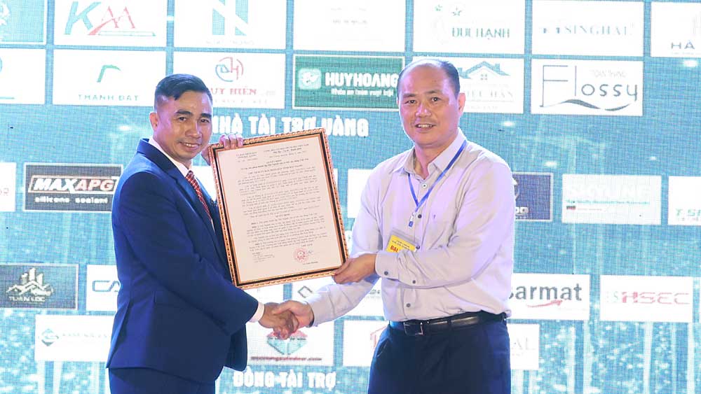 Công bố thành lập Hội Ngành cửa - Cơ khí xây dựng Việt Yên