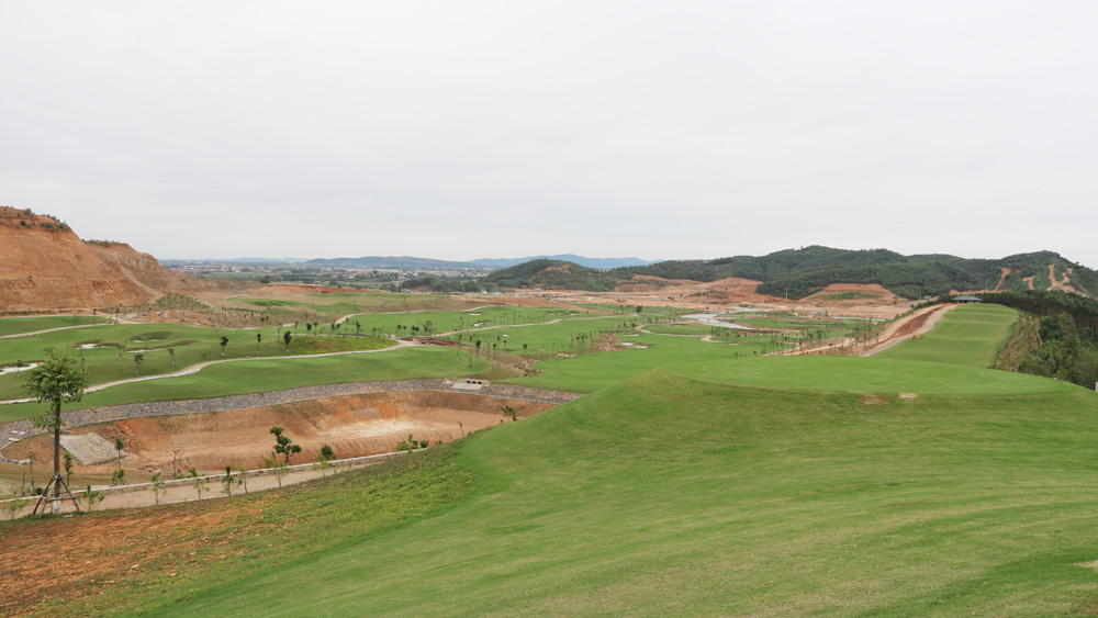 Lục Nam: Đẩy nhanh tiến độ thực hiện dự án Sân golf và nghỉ dưỡng Bắc Giang