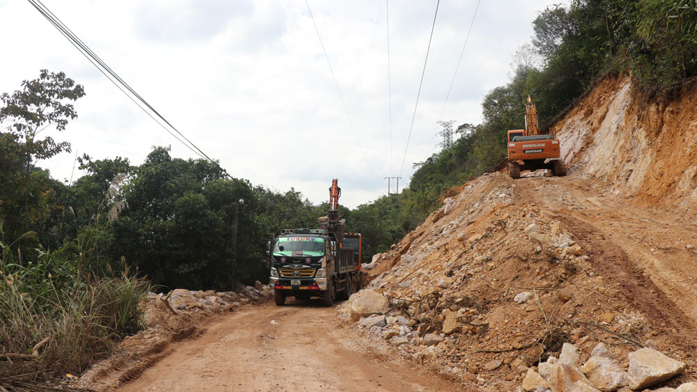 Sơn Động: 140 tỷ đồng nâng cấp, cải tạo hai tuyến đường liên xã