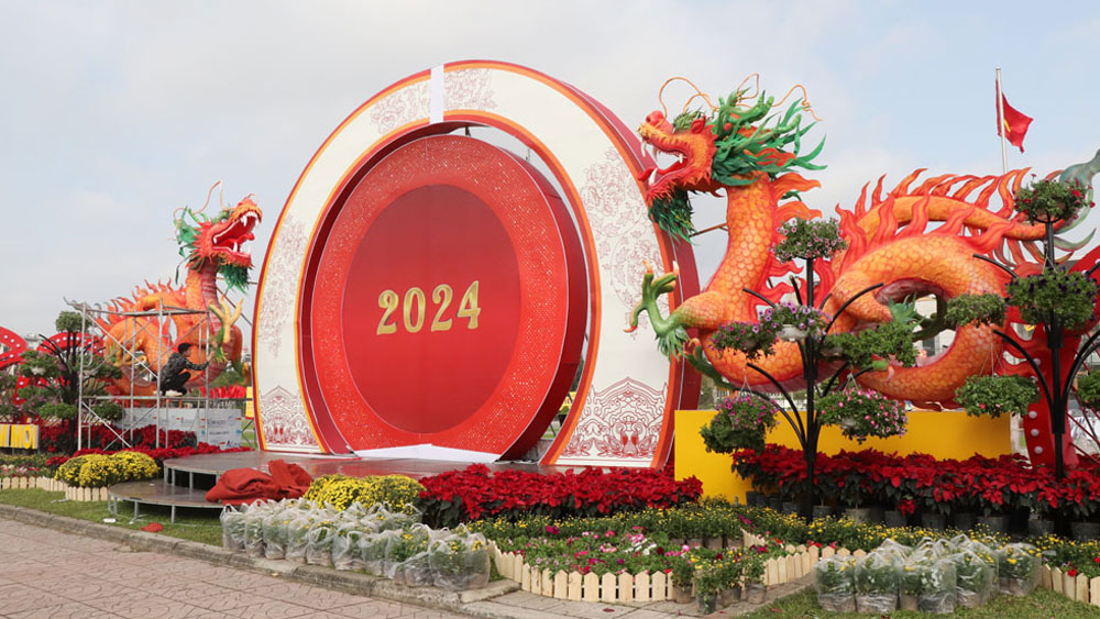 TP Bắc Giang trang trí hoa, biểu tượng đón Tết Nguyên đán Giáp Thìn 2024
