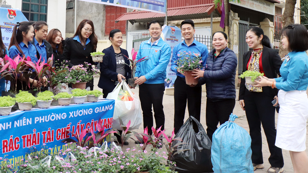 Bắc Giang: Nhiều hoạt động tại Ngày cao điểm tình nguyện xây dựng đô thị văn minh