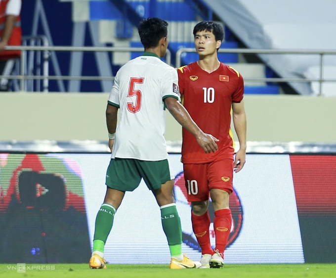 Đội tuyển Việt Nam vắng những trụ cột nào khi đấu với Indonesia?