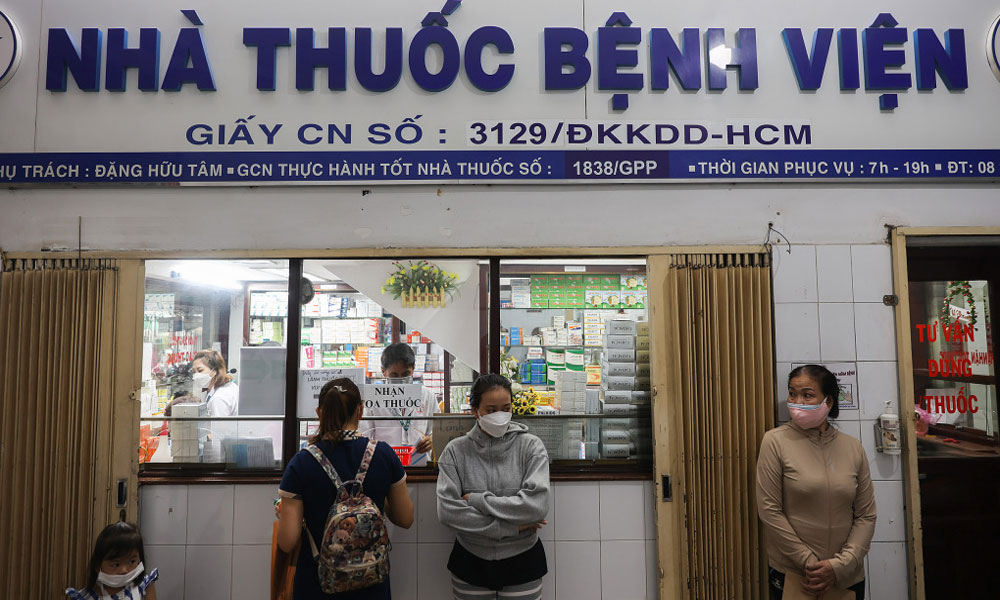  Bệnh viện thiếu thuốc, bệnh nhân mua ở ngoài sẽ được BHYT thanh toán