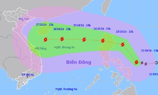 Bão Trà Mi hướng vào Biển Đông