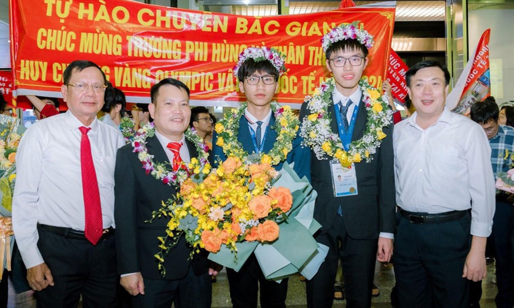  Ngành Giáo dục Bắc Giang thêm 5 tập thể, cá nhân được tặng thưởng Huân chương Lao động