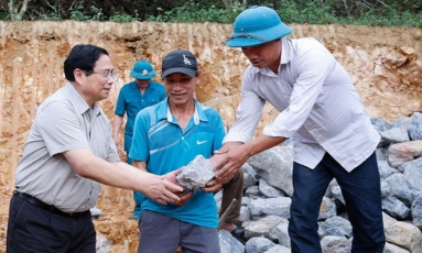  Thủ tướng chỉ đạo đẩy nhanh việc xóa nhà tạm, nhà dột nát trên địa bàn cả nước