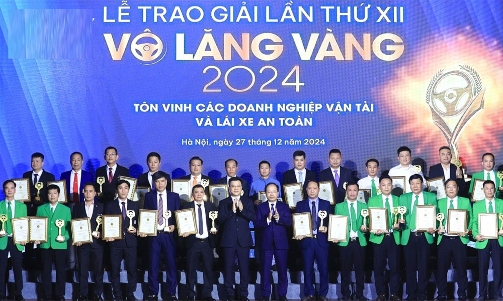  90 tập thể, cá nhân nhận Giải thưởng Vô lăng vàng năm 2024