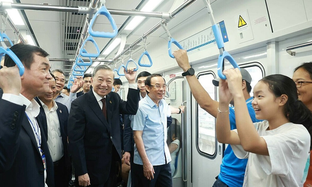  Tổng Bí thư Tô Lâm trải nghiệm metro Bến Thành - Suối Tiên