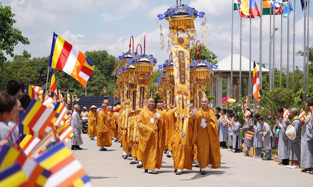  Gần 13.000 tình nguyện viên phục vụ đại lễ Vesak 2025