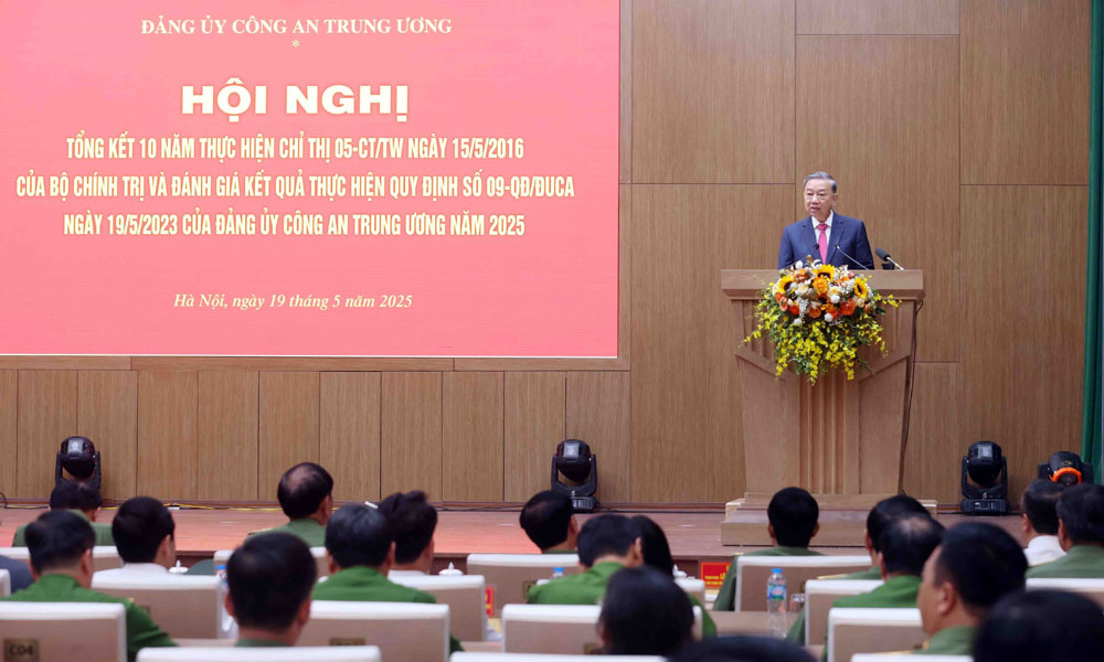  Tổng Bí thư Tô Lâm: Gắn kết chặt chẽ việc học tập, làm theo Bác với xây dựng lực lượng Công an nhân dân