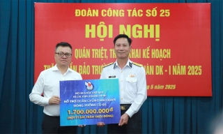 Đoàn công tác báo chí đi thăm quần đảo Trường Sa và nhà giàn DK1