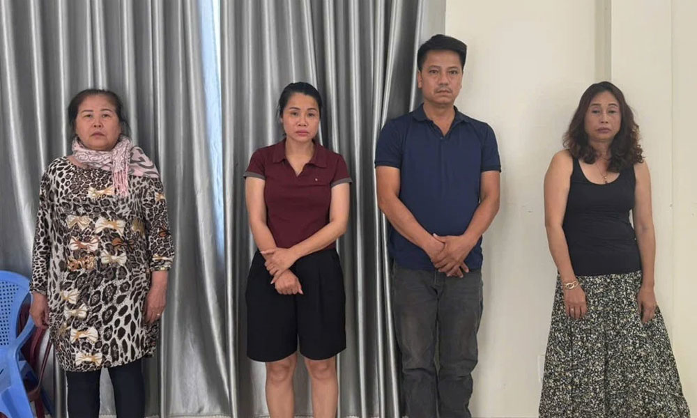  Bắt "Nữ quái" quê Bắc Giang cùng đồng bọn móc túi tại các lễ hội 