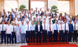 Thủ tướng Phạm Minh Chính: Chính phủ luôn lắng nghe, tạo điều kiện cho báo chí hoạt động thuận lợi