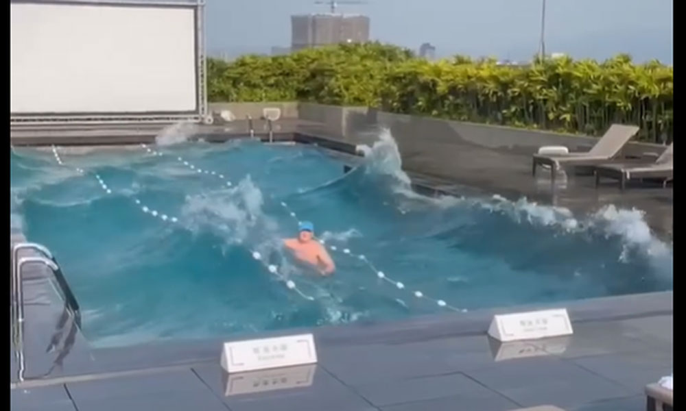 Bể bơi 'dậy sóng' trong động đất ở Đài Loan (Trung Quốc)