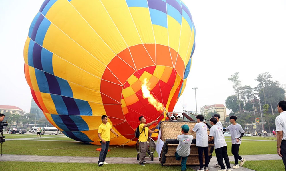 Khai mạc Lễ hội khinh khí cầu có quy mô lớn nhất Việt Nam