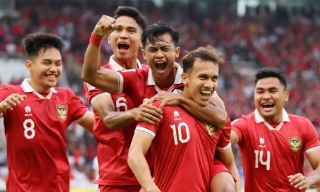 Cầu thủ nội Indonesia nguy cơ bị đào thải dưới thời HLV Patrick Kluivert