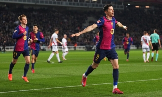 Barca đoạt lại đỉnh bảng La Liga từ Real