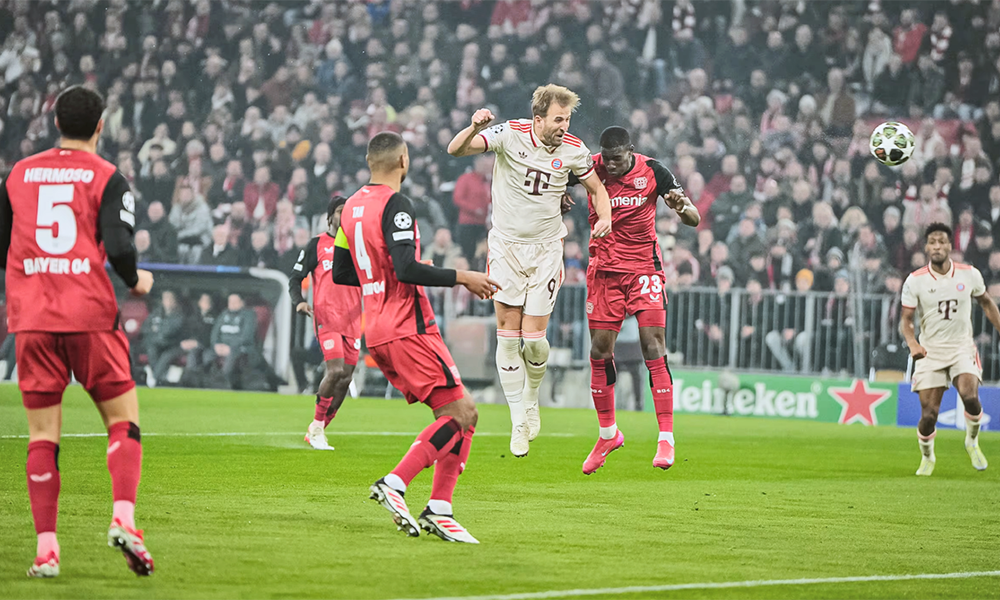  Kane giúp Bayern rộng cửa vào tứ kết Champions League