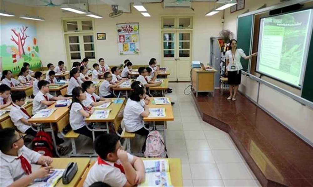 Gradually making English second language in schools: Politburo