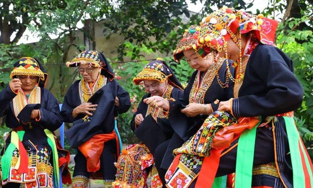 Bac Giang focusing on developing mountainous, ethnic minority-inhabited areas